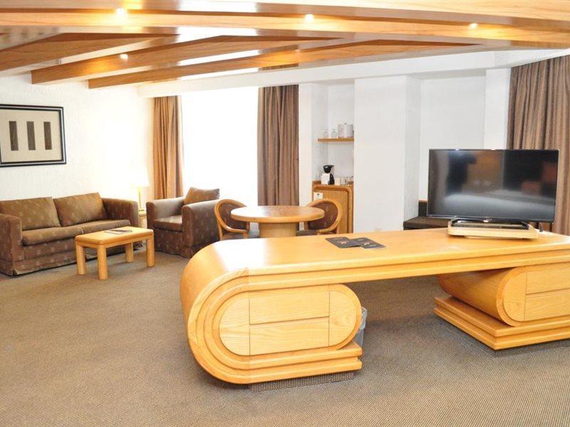 Hotel Royal Pedregal Città del Messico Esterno foto Office of the Prime Minister