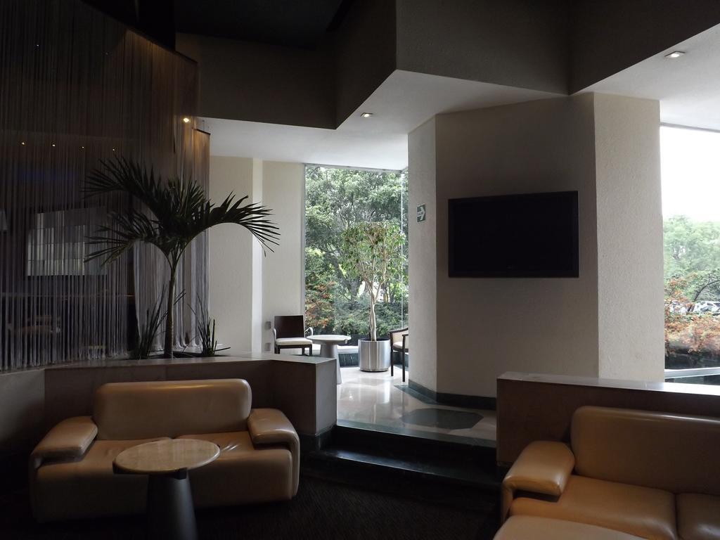 Hotel Royal Pedregal Città del Messico Esterno foto The lobby of the hotel
