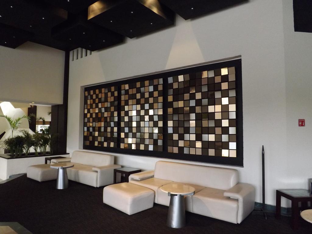 Hotel Royal Pedregal Città del Messico Esterno foto The interior of the lounge