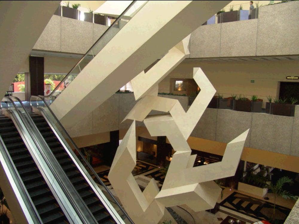 Hotel Royal Pedregal Città del Messico Esterno foto The sculpture in 2007