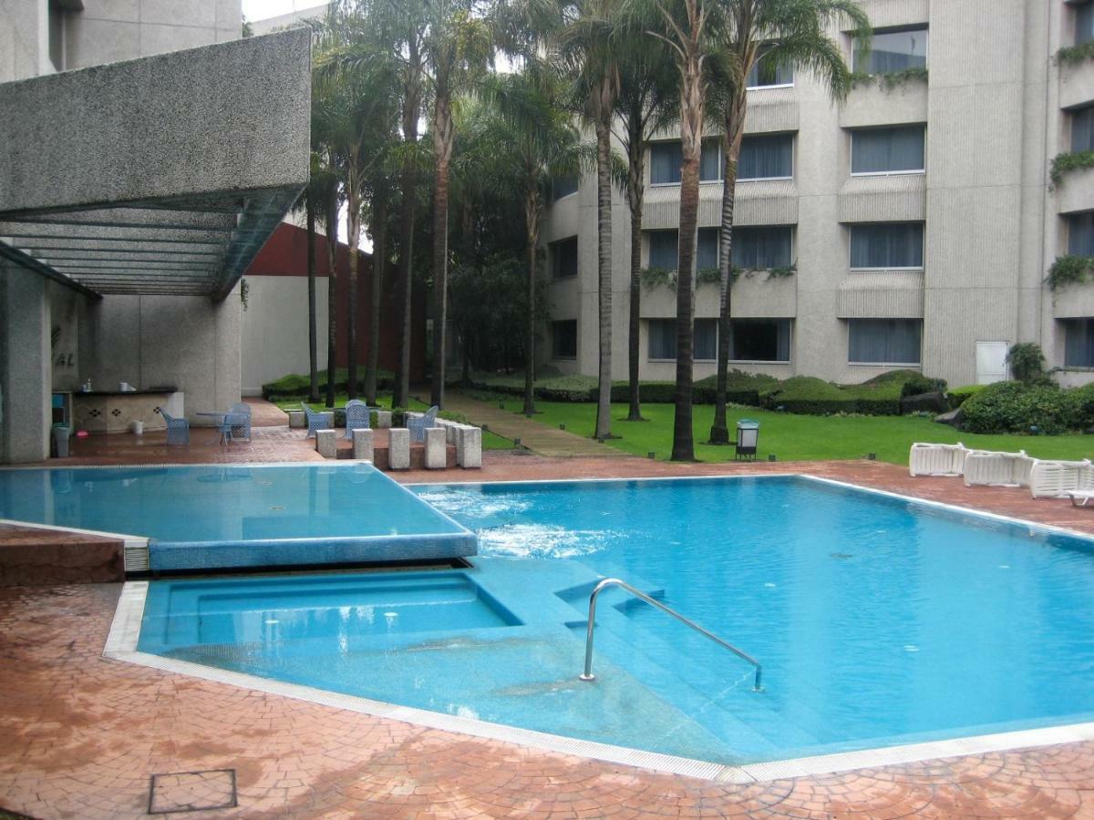 Hotel Royal Pedregal Città del Messico Esterno foto Swimming pool